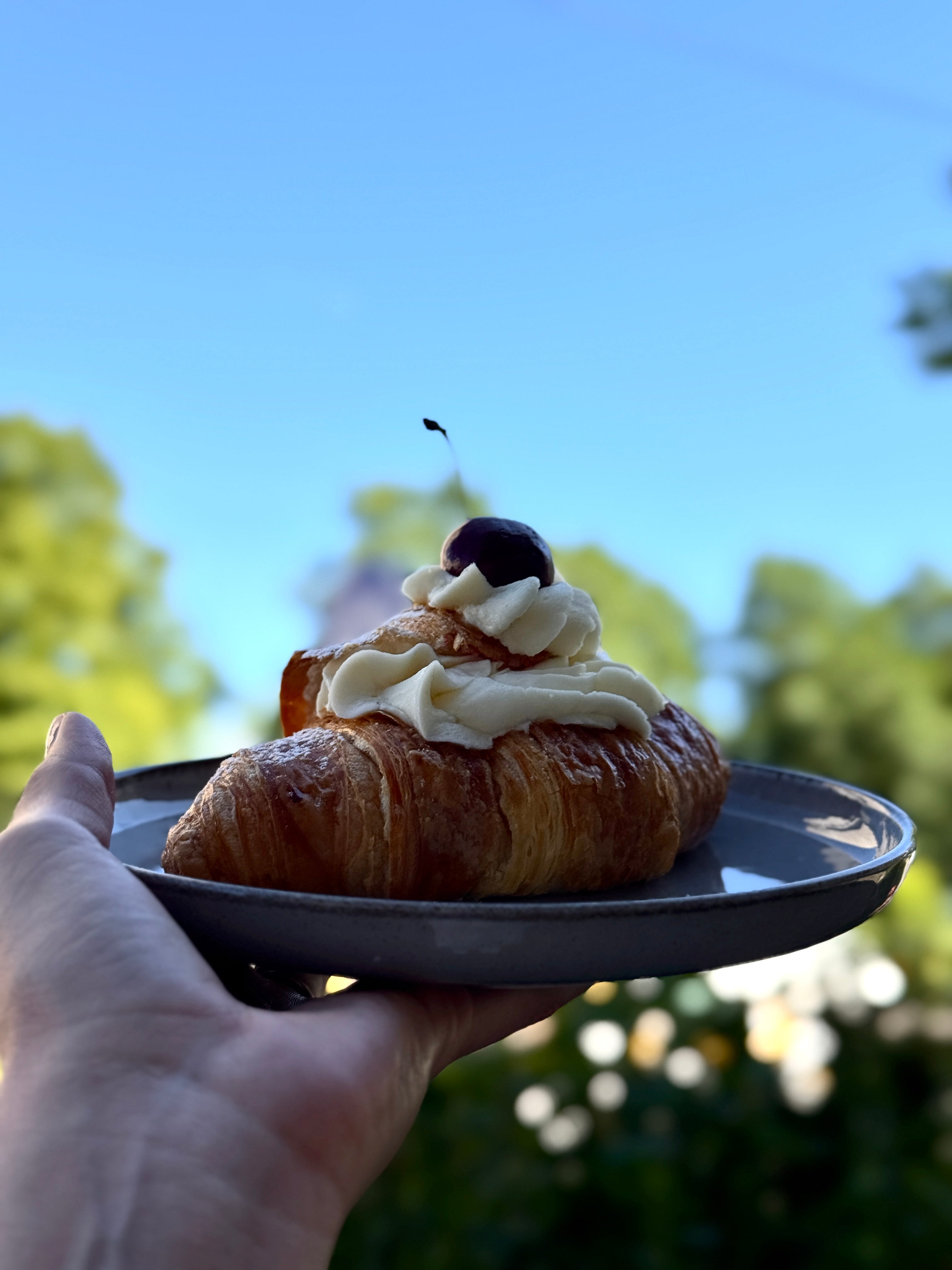 Kirsi-mascarponecroissant